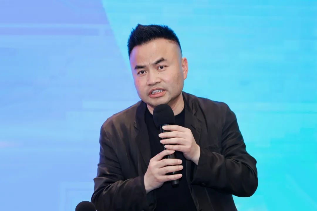 空氣能,太陽(yáng)能,熱水器